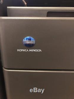 Konica Minolta Bizhub C552 Imprimante Tout-en-un Et Livret / Plieuse Finition Fs-526